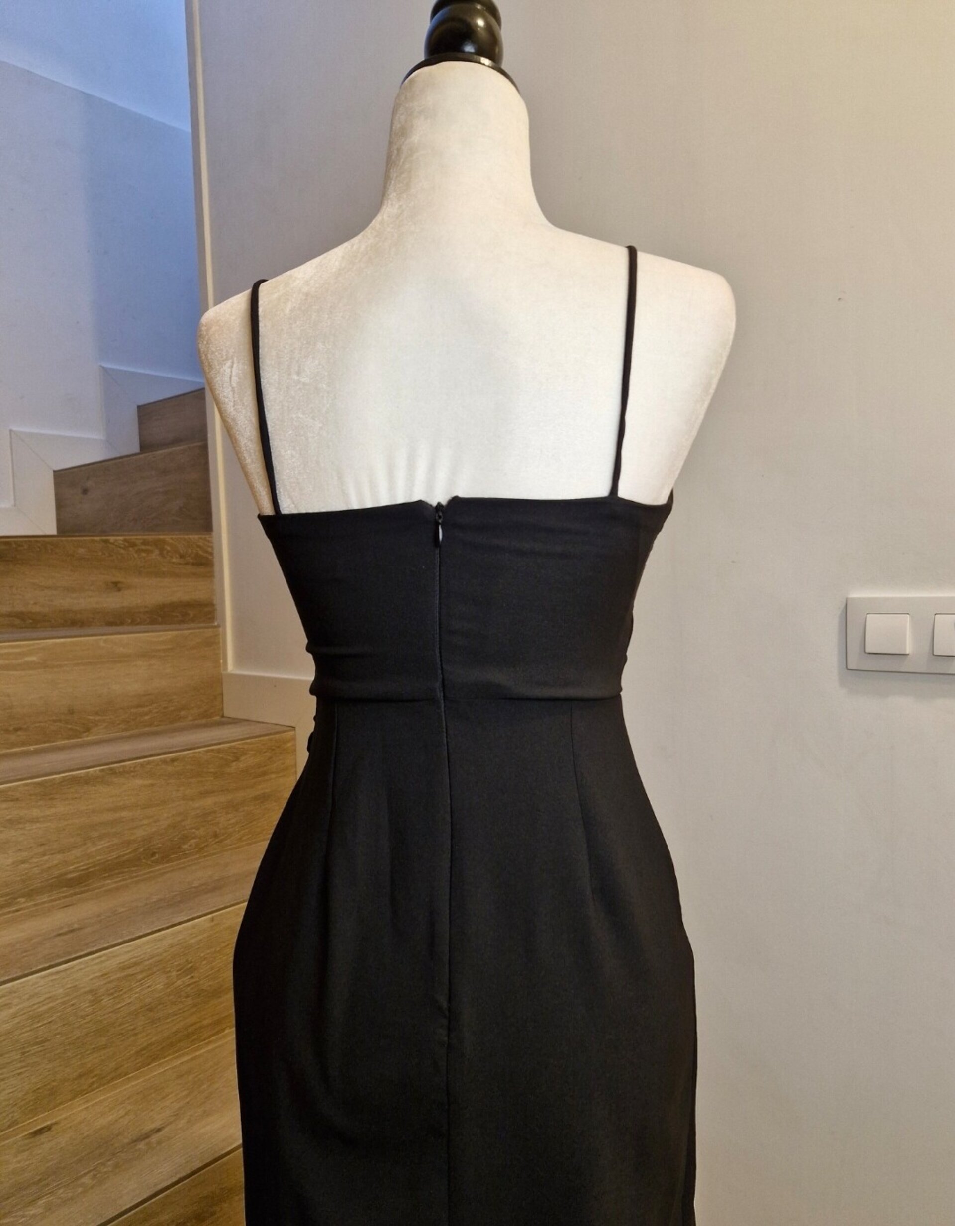 Vestido de fiesta negro drapeado - 5