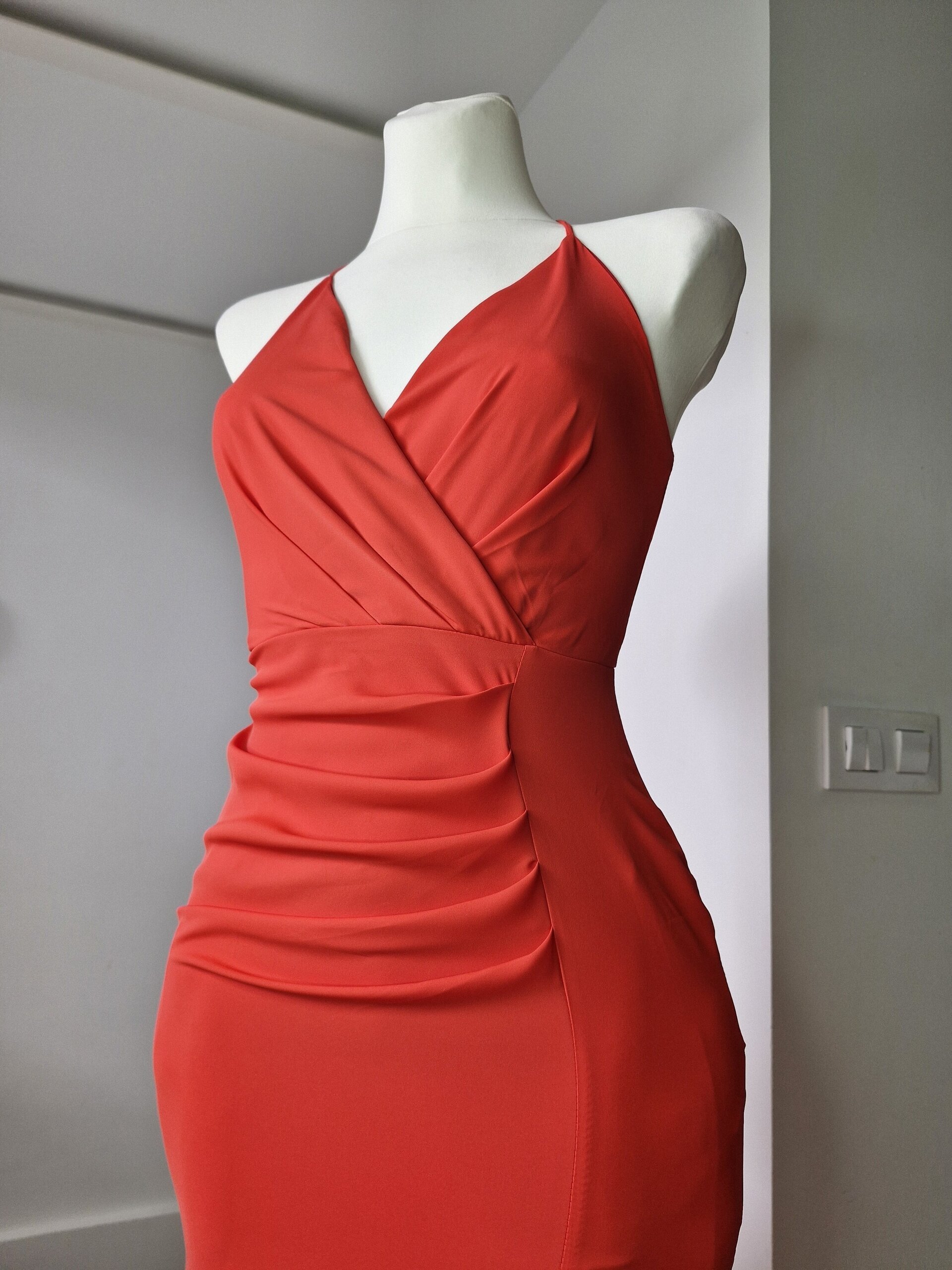 Vestido rojo largo fiesta espalda cruzada - 5