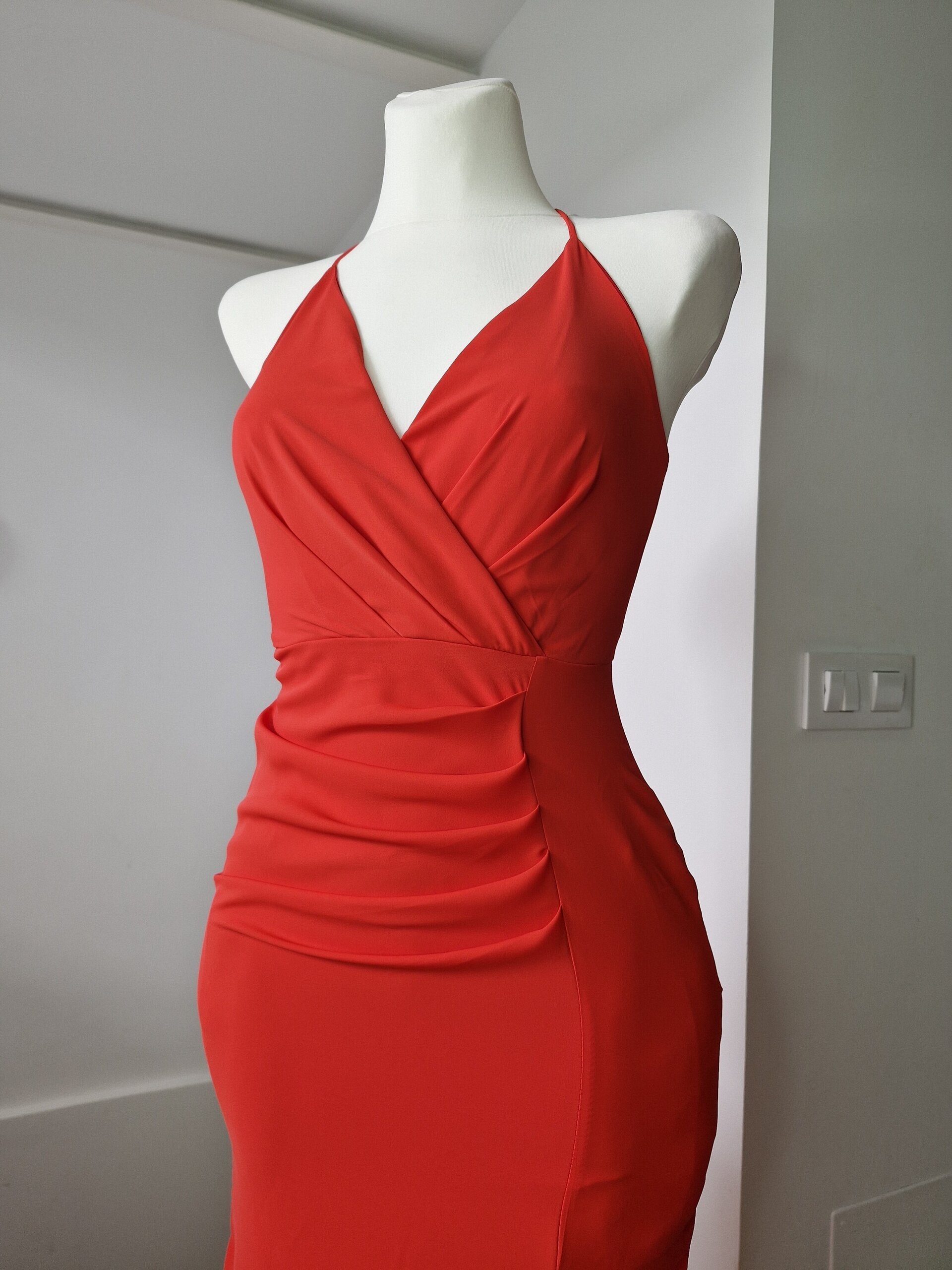 Vestido rojo largo fiesta espalda cruzada - 2